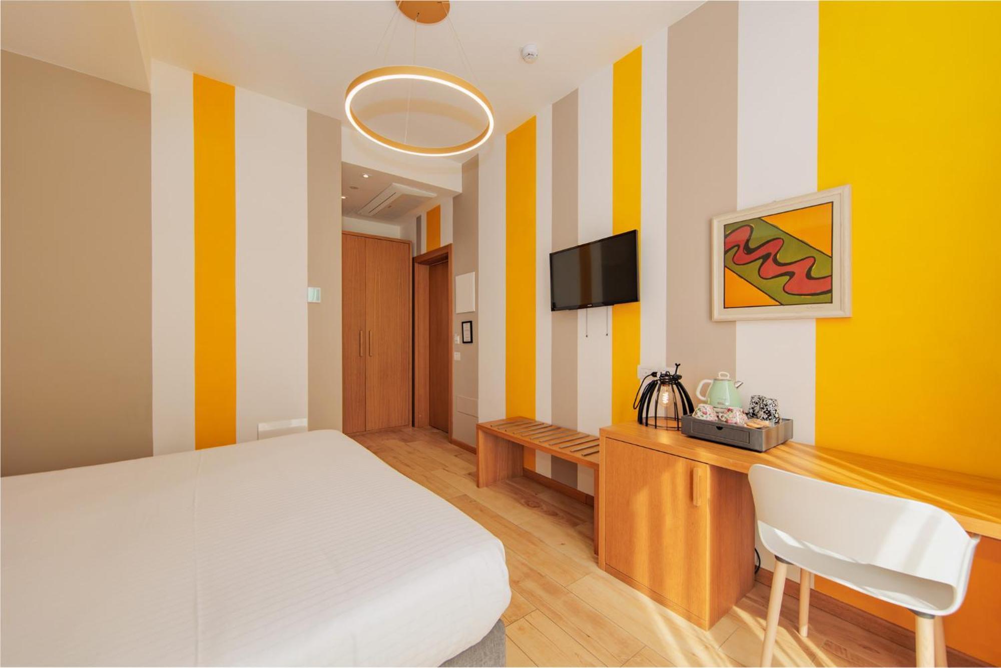 Ophelia Hotel Cazzago San Martino Exterior photo